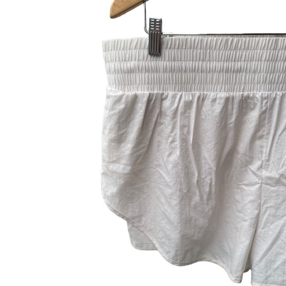 All in Motion Women's High-Rise Crinkle Skorts I Size: XXL - Picture 4 of 6